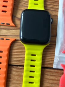 Apple Watch SE 44mm - 2