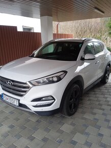 Hyundai Tucson - 2