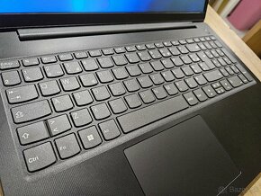 Lenovo v15 s 8gb ram intel core i5 12 generacie a 256gb ssd - 2