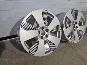 AUDI R19, 19", SPEEDLINE E-TRON - 2