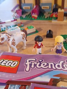 Lego Friends 41126 Jazdecký dvor - 2