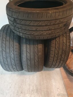 letne pneumatiky 235/45 R17 - 2