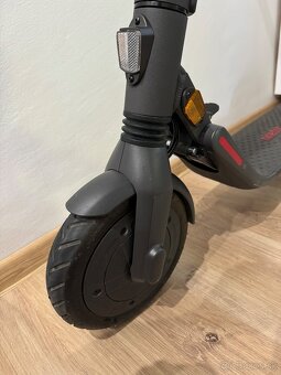 Ninebot Kick Scooter E45D - 2