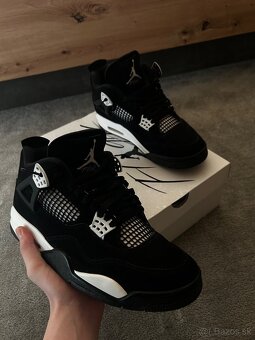 Jordan 4 white thunder 44.5 - 2