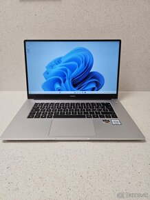 Huawei MateBook D15 Ryzen 5 3500U / 8GB RAM / 256GB SSD - 2