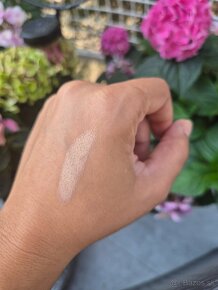 Fenty Beauty Eaze Drop make up v tycinke odtieň 4 - 2