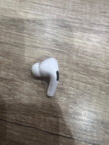 Sluchatko airpods pro - 2