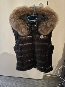 Moncler vesta krátka - 2