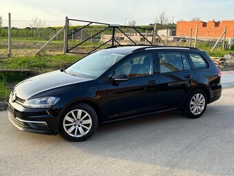 Volkswagen Golf - 2