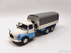 Model Tatra 138 VNM valník s plachtou, 1:43 Schuco - 2