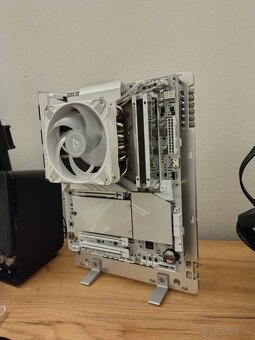 Streacom BC1 V2 Benchtable + ASUS ROG STRIX 1000W White - 2