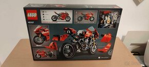 LEGO Technic 42107 Ducati Panigale V4 R - 2