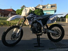 Yamaha YZF250(Americká verzia, biela, možný zberateľský kus) - 2