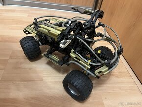 Lego TECHNIC 4x4 Off-Roader 8466 (rok výroby 2001) - 2