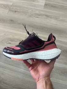 Adidas ULTRABOOST 22 GTX W Veľkosť 38 - 2