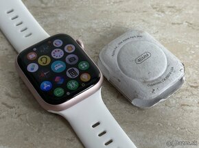 Apple Watch 9 45 Starlight, záruka 8.12.2024, batéria 100% - 2