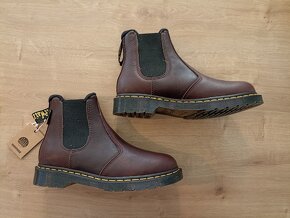 Dr. Martens 2976 Warmwair Leather Chelsea Boots - 2