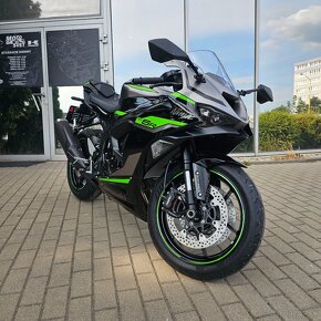 Ninja ZX-6R 636 cm³ 91 kW  - 1050 km - 2