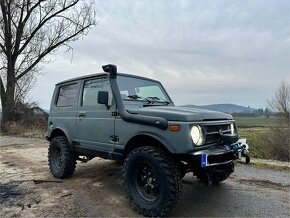 Suzuki Samurai - 2