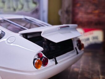 Ferrari 365 GTB Daytona 1:18 Kyosho - 2