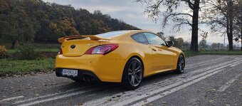 Hyundai Genesis coupe 3.8 V6 - 2