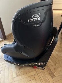 BRITAX ROMER Dualfix M Plus i-Size v excelentnom stave - 2