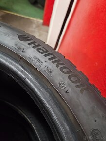 Hankook Winter 235/45 R18 98V - zimne pneu - 2