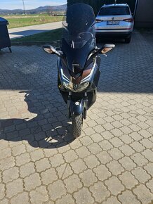 Predám skuter Honda forza 125 11kw 2015 - 2