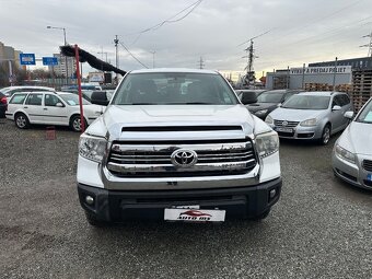 Toyota Tundra 4x4 - 2