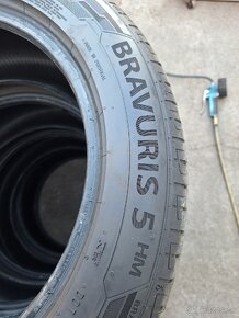 Barom Bravuris 5HM 235/50R17 Y - 2