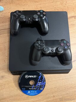 Playstation 4 slim - 2