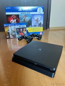 Sony PlayStation 4 slim - 500gb + 2x ovládač - 2