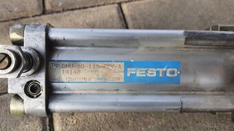 Vzduchovy piest Festo výsuv 12,5 cm - 2