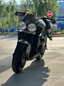 Triumph street triple 675 R - 2