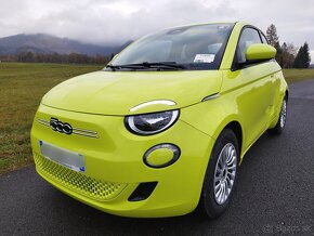 Fiat 500e Rok ˇ´2024 ´najeto jen 291km 3xklič - 2