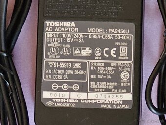 Original Toshiba 45W nabijacka - 2