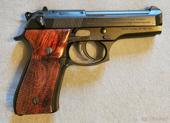 Beretta 92F Centurion - 2