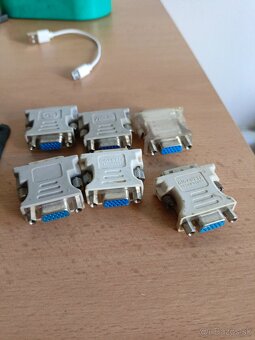 Redukcie s VGA na dvi - 2