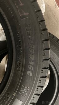 Michelin Agilis 215/65 R16C - 2