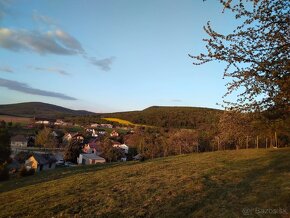 Jedinečný stavebný pozemok pre váš vysnívaný domov. - 2