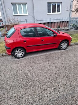 Predám Peugeot 206, 1,4  55 kw, benzín, r.v. 2006 - 2