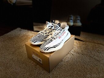 Yeezy 350 V2 Zebra (veľ. 46) - 2