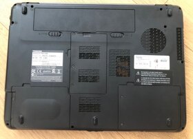 Toshiba satellite pro A300 laptop notebook - 2