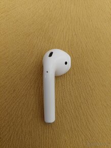 Apple Airpods 1 - 2