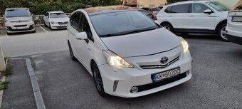 Toyota Prius plus - 2