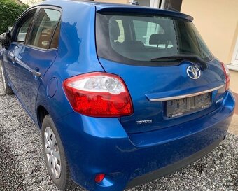 Rozpredam TOYOTA AURIS 1.33 Dual-VVTi 73kW 1NR-FE 2010 - 2