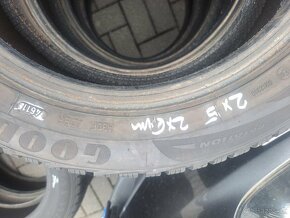 Goodyear Ultragrip 8, 205/55/16 Zimné - 2