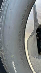 Na predaj / Eladó Bridgestone 235/55 r18 100v - 2