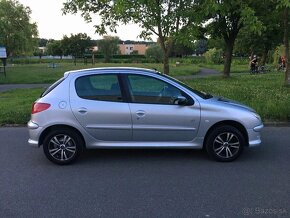 Peugeot 206 1.4i 55kw 2009 Benzín Garážované - 2