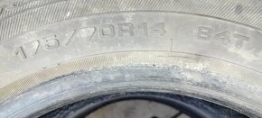 Predám 2 zimné pneumatiky 175/70 R14 Devica - 2